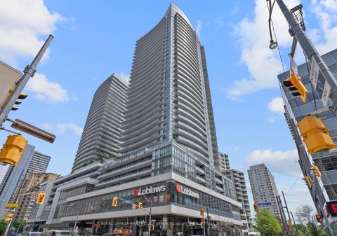 Photo 3 at 613 - 98 Lillian Street, Mount Pleasant West, Toronto