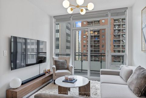 Photo 6 at 613 - 98 Lillian Street, Mount Pleasant West, Toronto