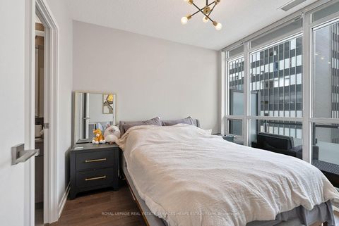 Photo 14 at 613 - 98 Lillian Street, Mount Pleasant West, Toronto