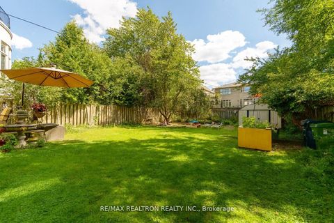 Photo 4 at 663 Woburn Avenue, Nortown, Toronto