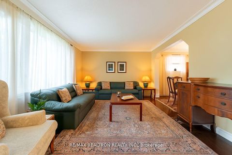 Photo 6 at 663 Woburn Avenue, Nortown, Toronto