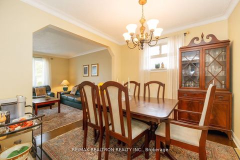Photo 7 at 663 Woburn Avenue, Nortown, Toronto