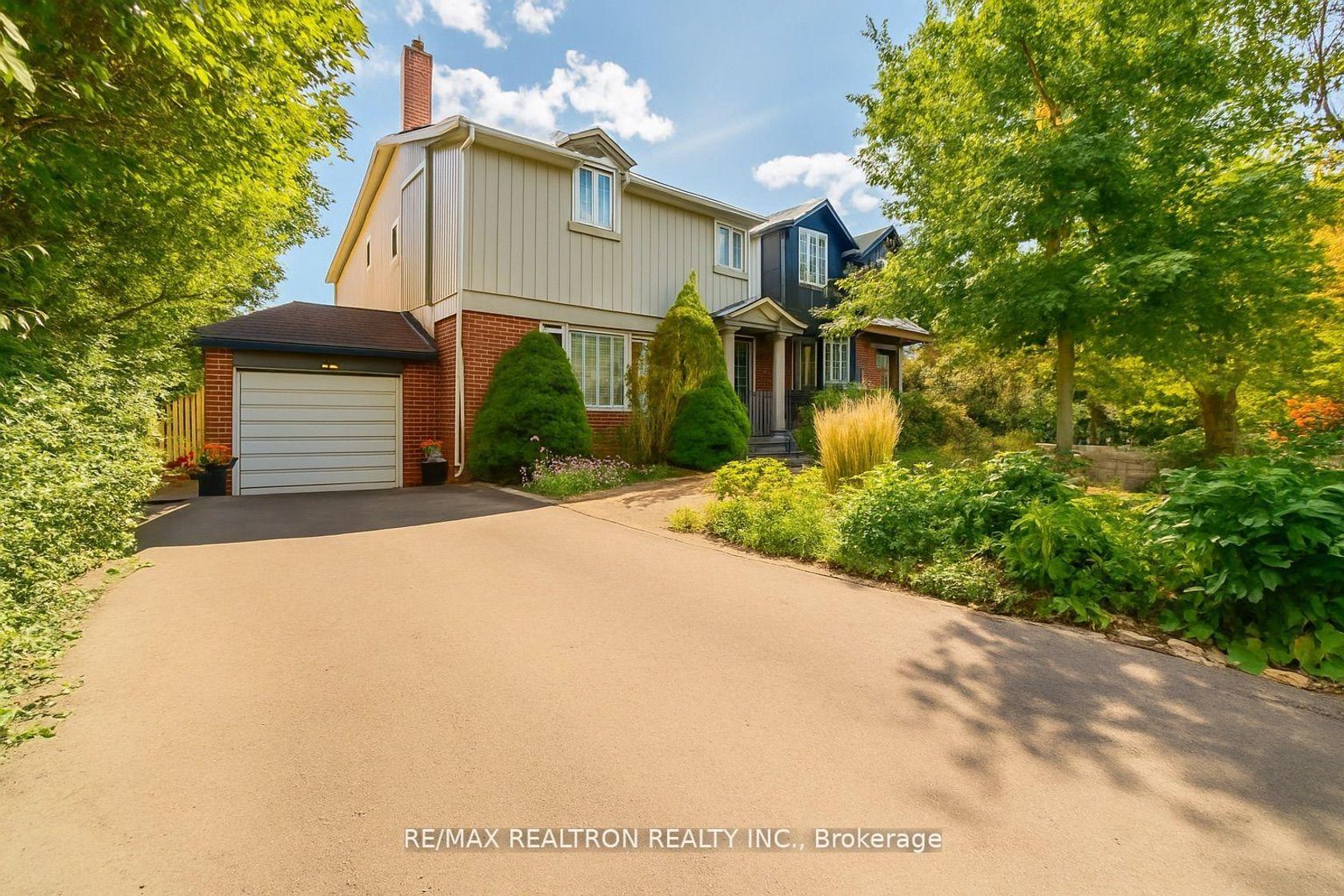 663 Woburn Avenue, Nortown, Toronto 