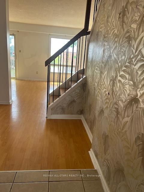 Photo 2 at 82 - 201 Alexmuir Boulevard, Agincourt North, Toronto