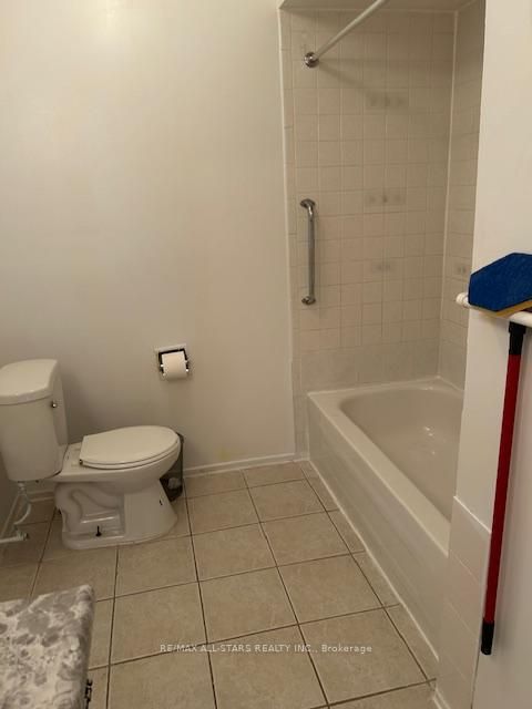 Photo 12 at 82 - 201 Alexmuir Boulevard, Agincourt North, Toronto