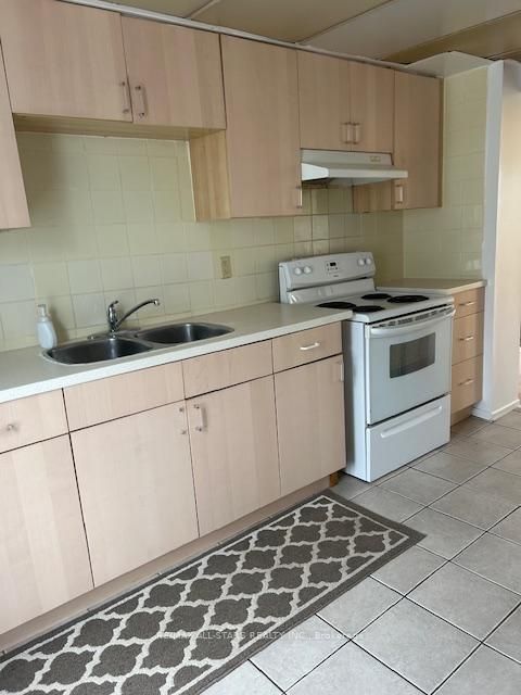 Photo 13 at 82 - 201 Alexmuir Boulevard, Agincourt North, Toronto