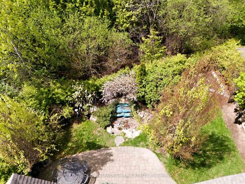 Photo 44 at 155 Cook's Mill Crescent, Patterson, Vaughan