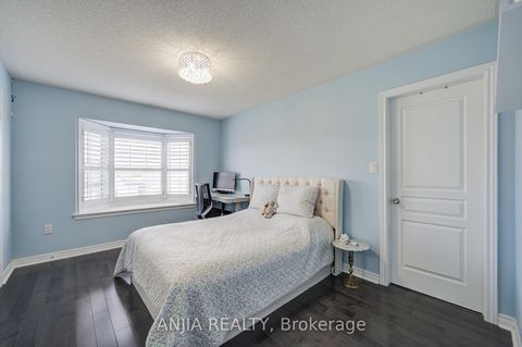 Photo 29 at 64 Frederick Stamm Crescent, Berczy, Markham