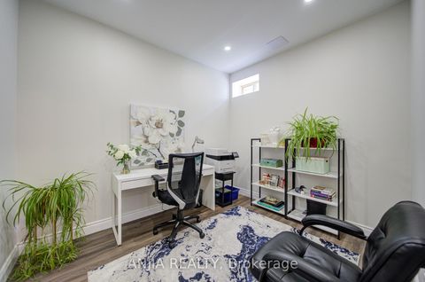Photo 39 at 64 Frederick Stamm Crescent, Berczy, Markham