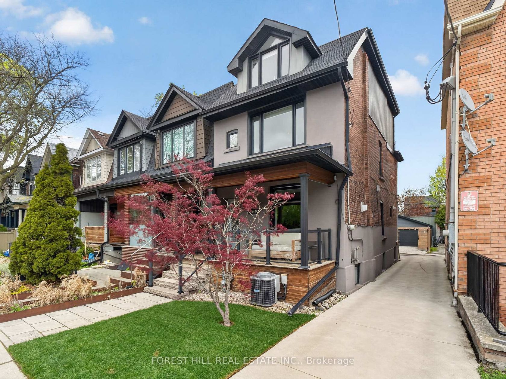 1045 Dovercourt Road, Junction, Toronto 