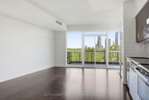 Photo 10 at 416 - 160 Vanderhoof Avenue, Leaside, Toronto