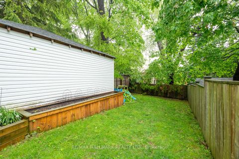 Photo 18 at 346 Roselawn Avenue, Eglinton, Toronto