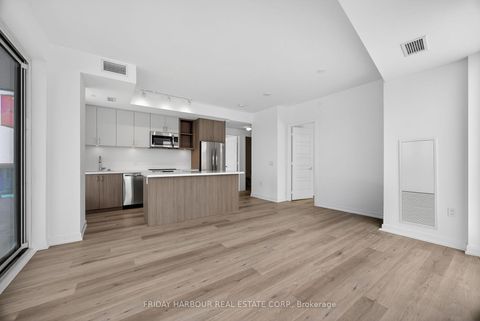 Photo 10 at 517 - 333 Sunseeker Avenue, Rural Innisfil, Innisfil