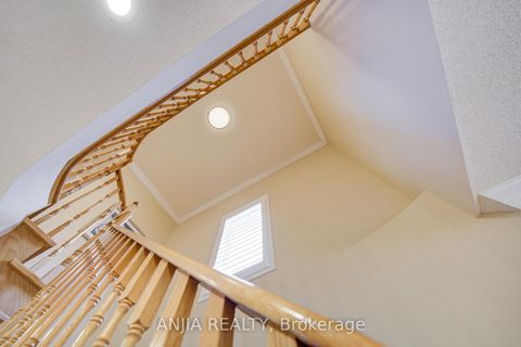 Photo 3 at 174 Goldenwood Crescent, Greensborough, Markham