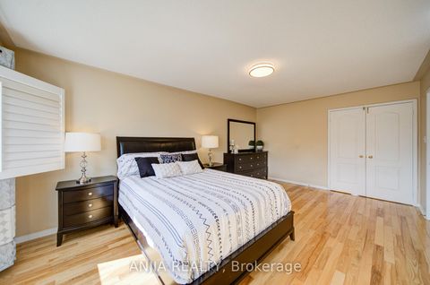 Photo 21 at 174 Goldenwood Crescent, Greensborough, Markham