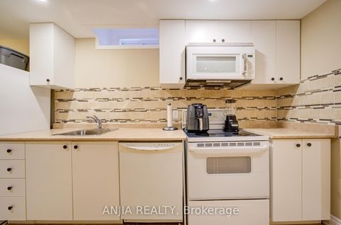 Photo 42 at 174 Goldenwood Crescent, Greensborough, Markham