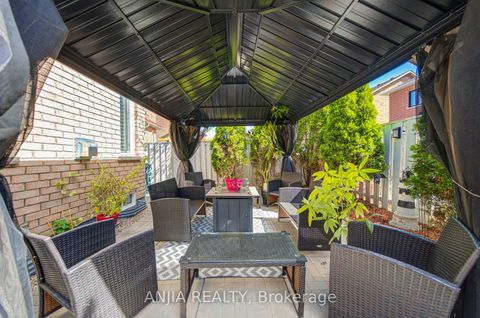 Photo 45 at 174 Goldenwood Crescent, Greensborough, Markham