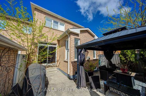 Photo 46 at 174 Goldenwood Crescent, Greensborough, Markham