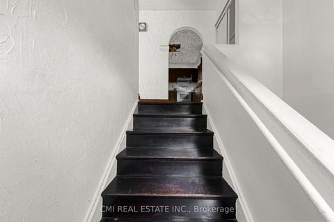 Photo 18 at 50 Apache Trail, Pleasant View, Toronto