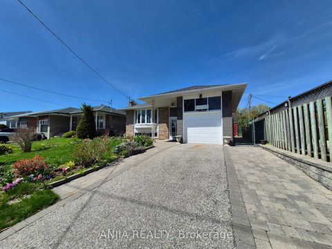 Photo 3 at 36 Birchard Street, Sullivan, Toronto