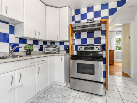 Photo 7 at 7 Humber Hill Avenue, Lambton Baby Point, Toronto
