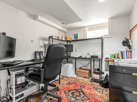 Photo 17 at 7 Humber Hill Avenue, Lambton Baby Point, Toronto