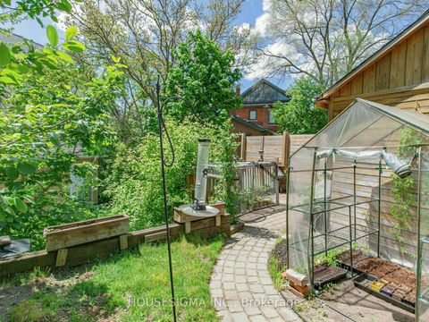 Photo 25 at 7 Humber Hill Avenue, Lambton Baby Point, Toronto