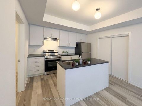 Photo 2 at 6B - 15100 Yonge Street, Aurora Village, Aurora