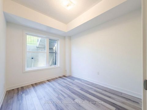 Photo 8 at 6B - 15100 Yonge Street, Aurora Village, Aurora