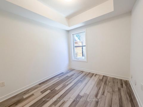 Photo 15 at 6B - 15100 Yonge Street, Aurora Village, Aurora