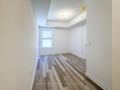 Photo 16 at 6B - 15100 Yonge Street, Aurora Village, Aurora