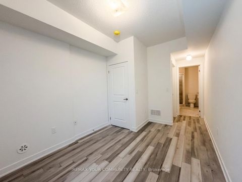 Photo 18 at 6B - 15100 Yonge Street, Aurora Village, Aurora