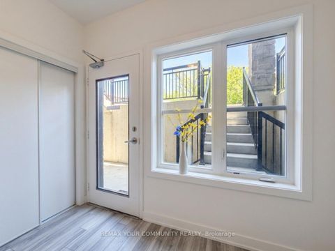 Photo 23 at 6B - 15100 Yonge Street, Aurora Village, Aurora