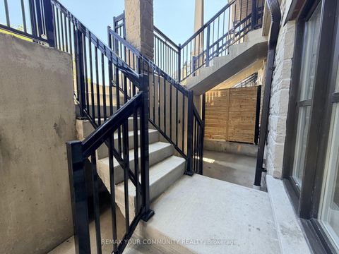 Photo 24 at 6B - 15100 Yonge Street, Aurora Village, Aurora