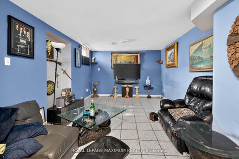 Photo 30 at 3 Muzzo Court, East Woodbridge, Vaughan