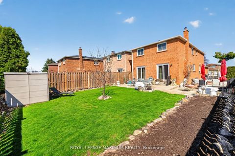 Photo 38 at 3 Muzzo Court, East Woodbridge, Vaughan