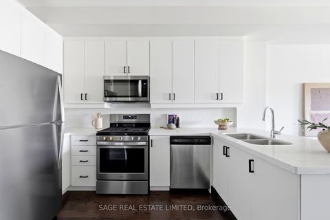 Photo 3 at Th4 - 6 Kalmar Avenue, Cliffside, Toronto