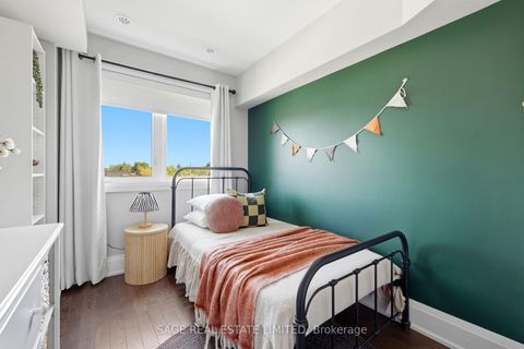 Photo 9 at Th4 - 6 Kalmar Avenue, Cliffside, Toronto