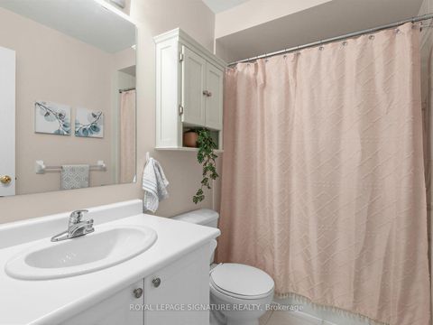 Photo 21 at 32 Clarepark Court, Central East, Ajax