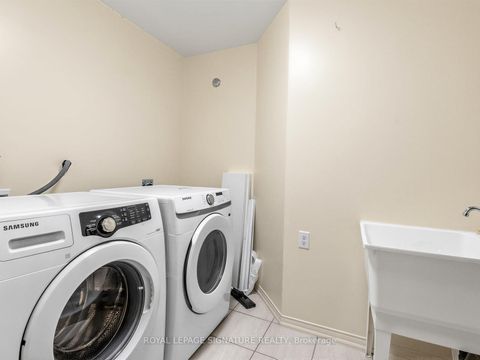 Photo 22 at 32 Clarepark Court, Central East, Ajax