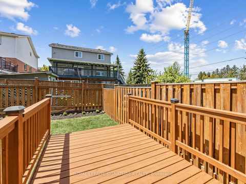 Photo 32 at 32 Clarepark Court, Central East, Ajax