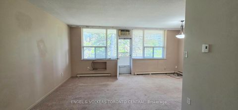 Photo 9 at 315 - 70 Old Sheppard Avenue, Pleasant View, Toronto