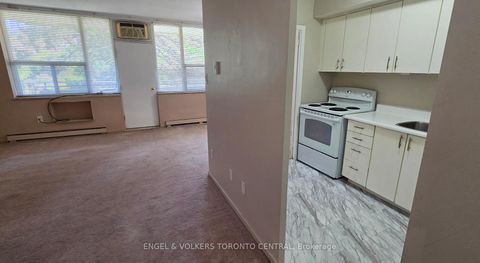Photo 10 at 315 - 70 Old Sheppard Avenue, Pleasant View, Toronto