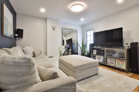 Photo 14 at 268 Ashdale Avenue, Coxwell, Toronto