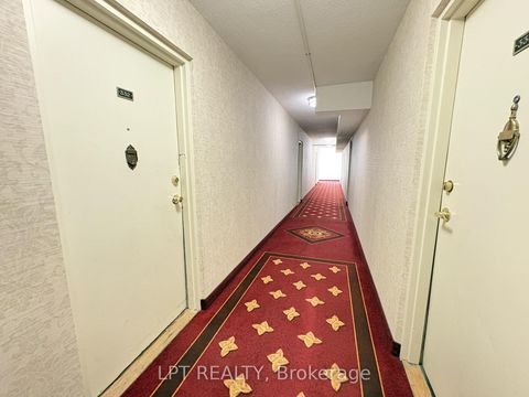 Photo 6 at 332 - 2 Valhalla Inn Road, City Centre West, Toronto
