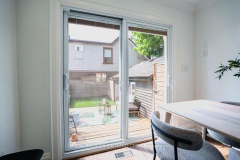 Photo 17 at 5 Heyworth Crescent S, Danforth, Toronto