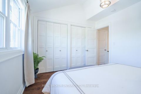 Photo 22 at 5 Heyworth Crescent S, Danforth, Toronto