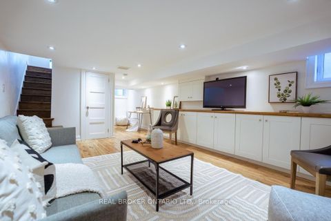 Photo 32 at 5 Heyworth Crescent S, Danforth, Toronto