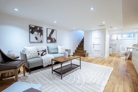 Photo 34 at 5 Heyworth Crescent S, Danforth, Toronto
