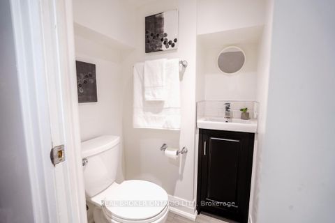 Photo 36 at 5 Heyworth Crescent S, Danforth, Toronto